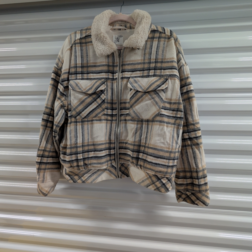 Altar'd State Plaid Sherpa Fleece Cropped Jacket — Size XL — Gorgeous!